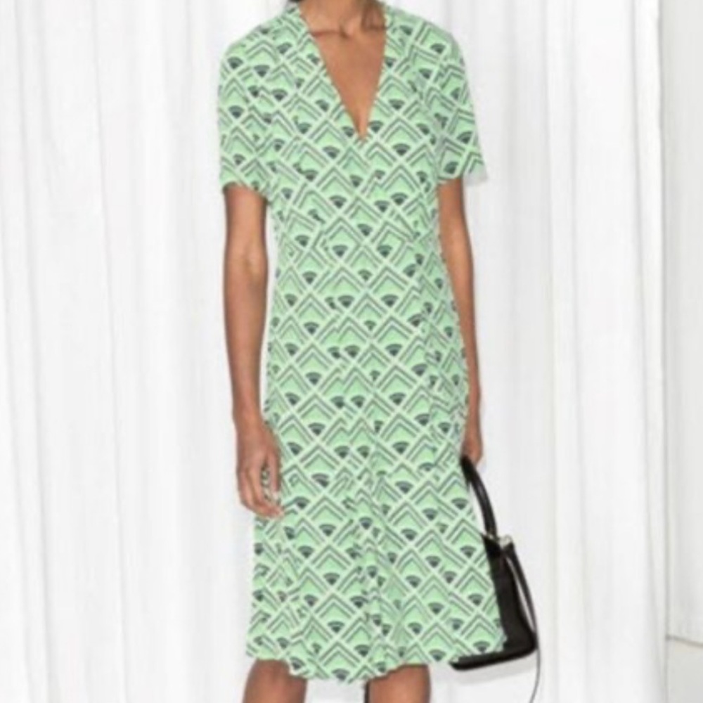 & Other Stories green geometric print short sleeve wrap dress Size 8